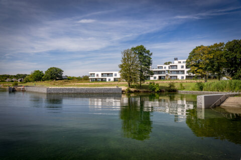 Golden Lakes Hotel